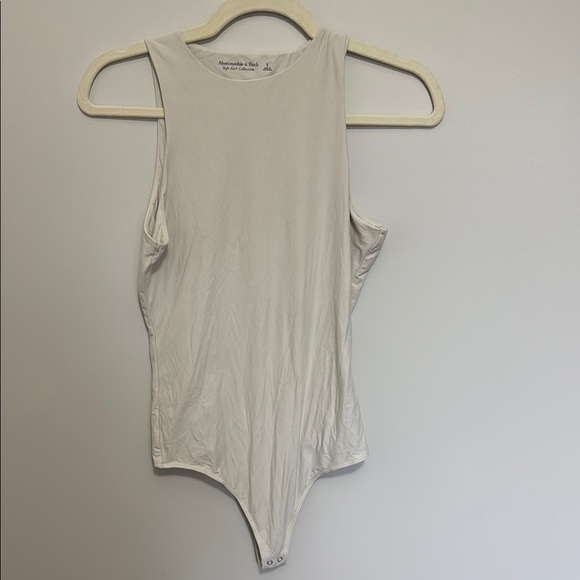 Abercrombie & Fitch Cream Bodysuit - Picture 1 of 1